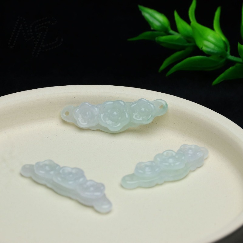 1 Pezzo Fiore in Giada Natural - Jewelry & Watches Spółka Z Ograniczoną Odpowiedzialnością recensione e prezzo