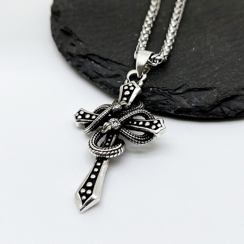 Collana con ciondolo vintage a - Hip Hop Chain Necklace recensione e prezzo